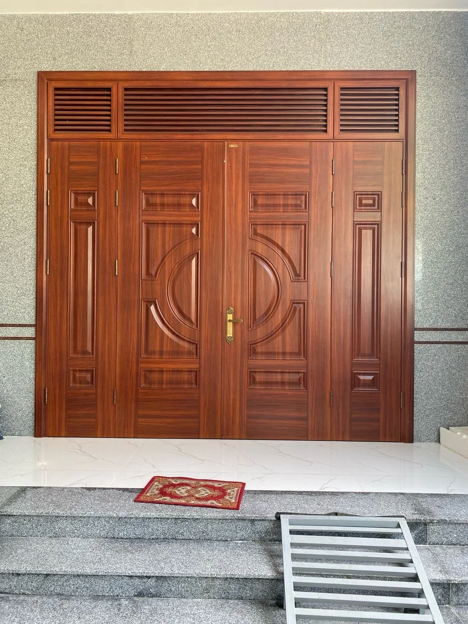 Nội, ngoại thất: Cửa thép vân gỗ tại Bình Định - Mẫu cửa thép đẹp Z5364424190859_fb49aa6becc48d7749e9467afbb03ba5