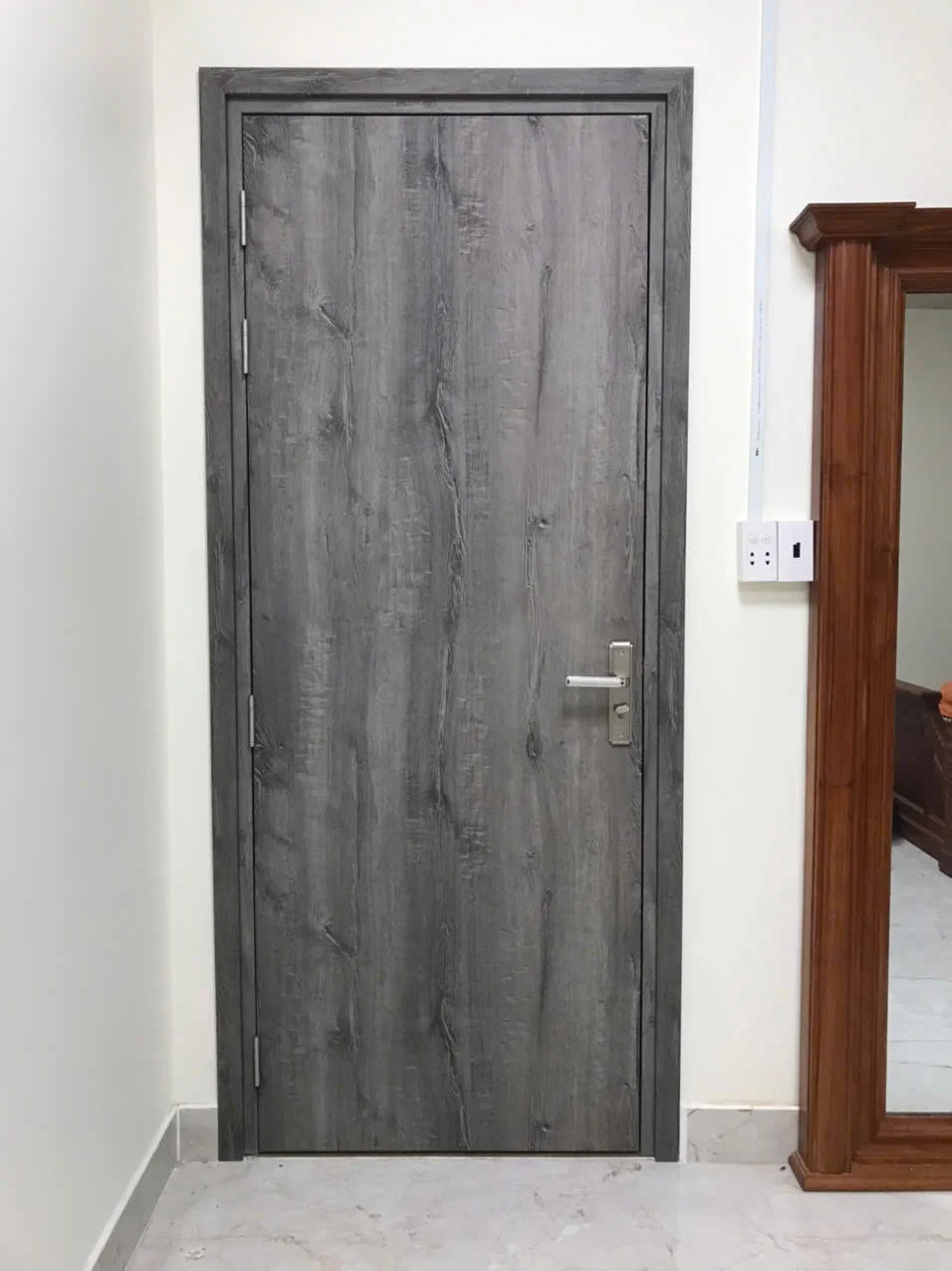 Mẫu cửa nhựa composite cho phòng ngủ tại Long An mới nhất