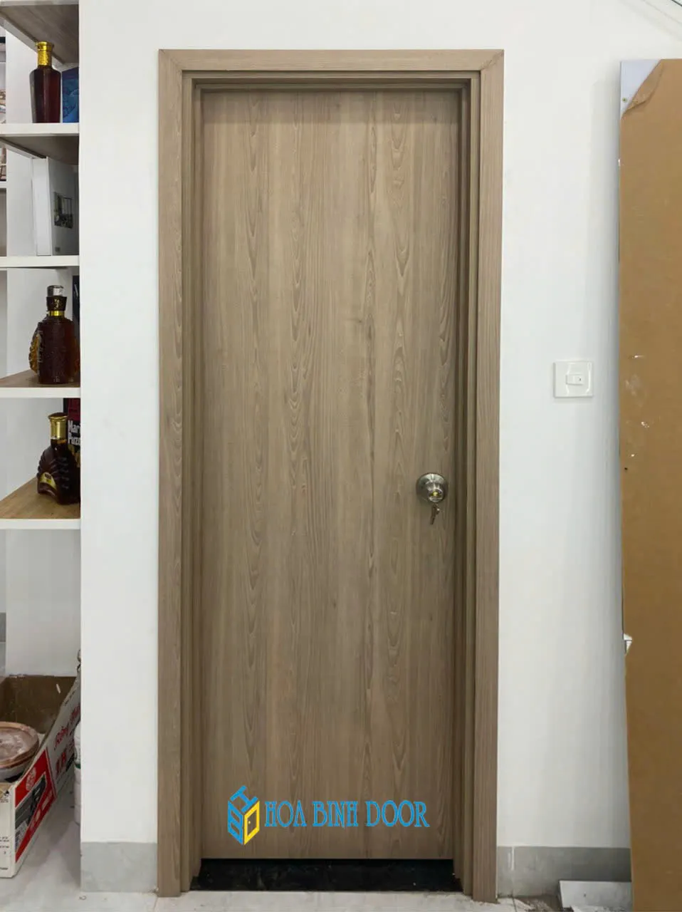 Cửa gỗ công nghiệp MDF Laminate tại Quận 1