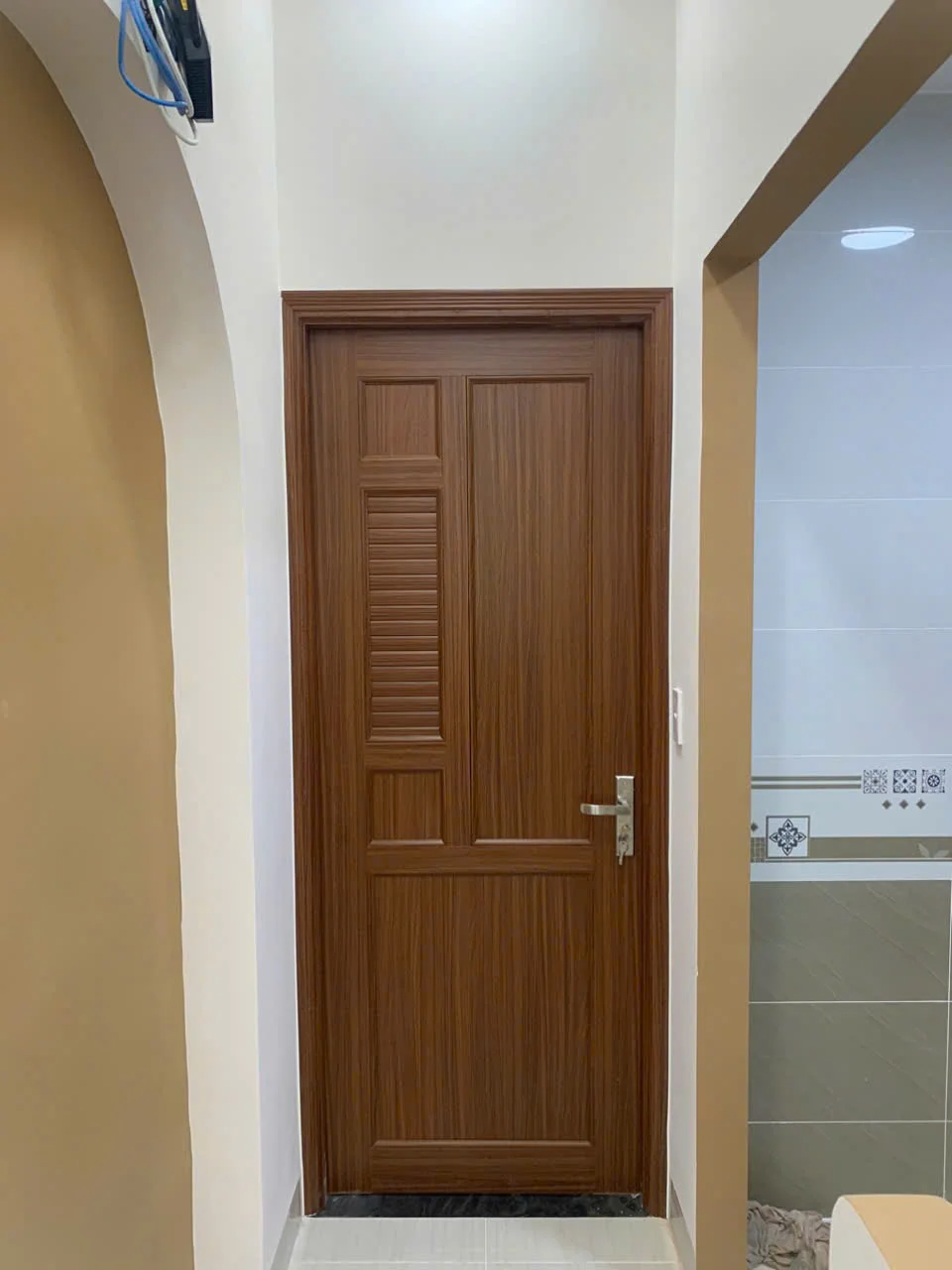 Cửa nhà vệ sinh giá rẻ tại Gò Vấp