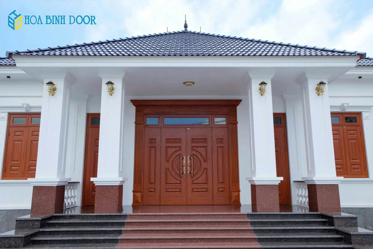 Báo giá cửa thép vân gỗ tại Bình Chánh
