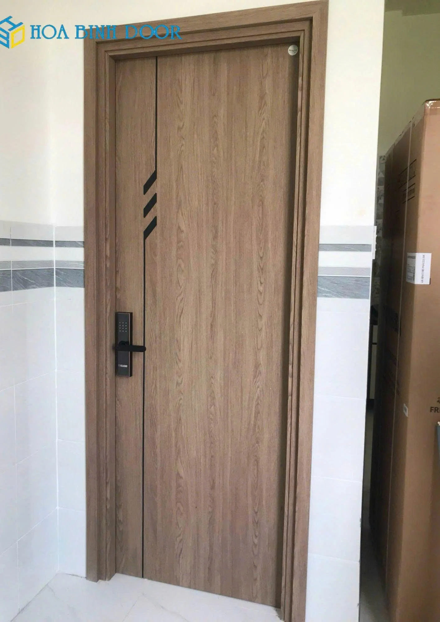 Giá cửa nhựa composite tại Bình Tân - Cập nhật mới nhất hiện nay