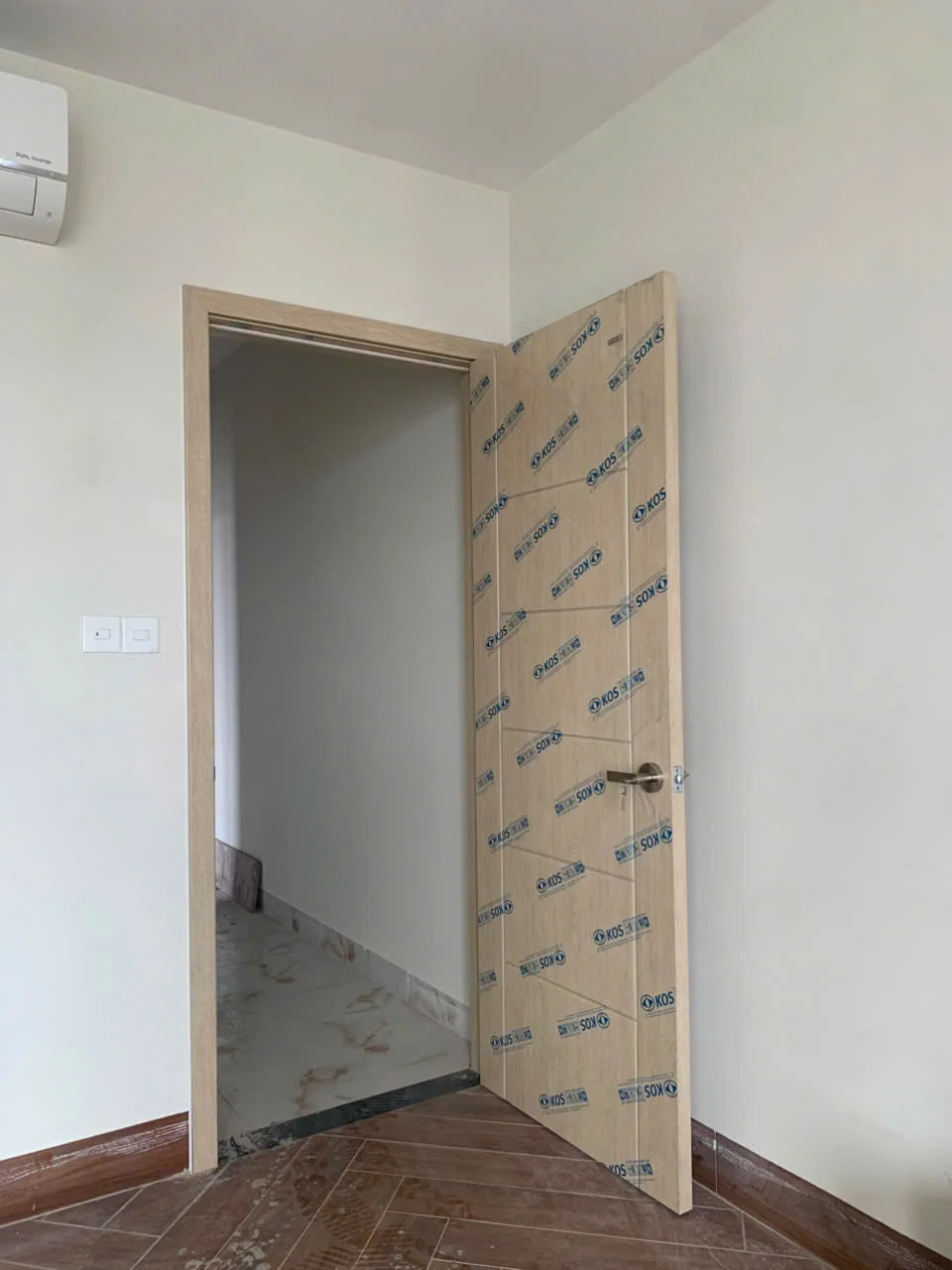 Giá cửa nhựa ABS Hàn Quốc tại phường Dĩ An