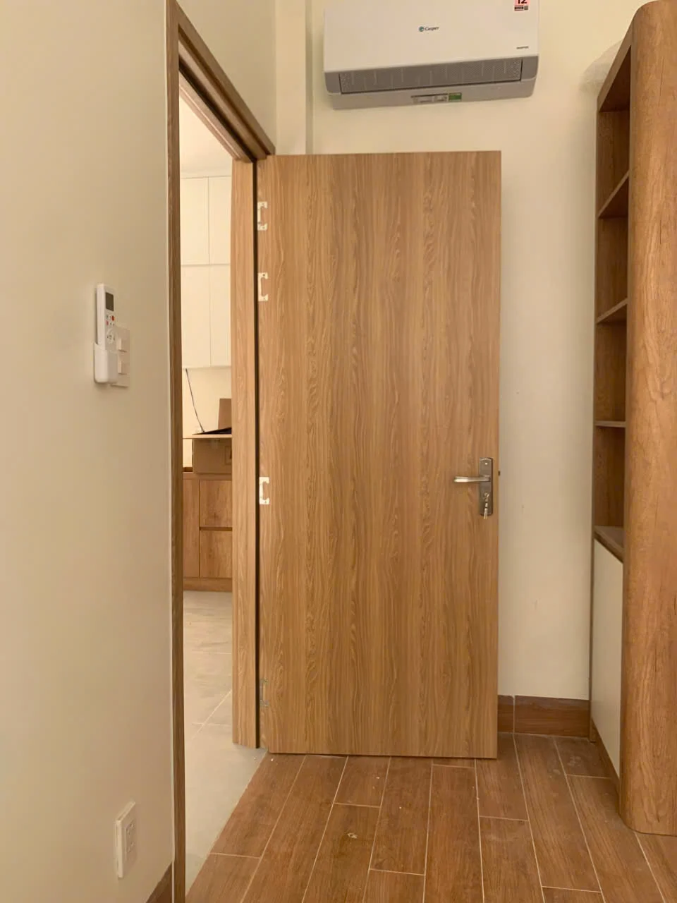 Giá cửa nhựa Composite tại phường Phú Nhuận