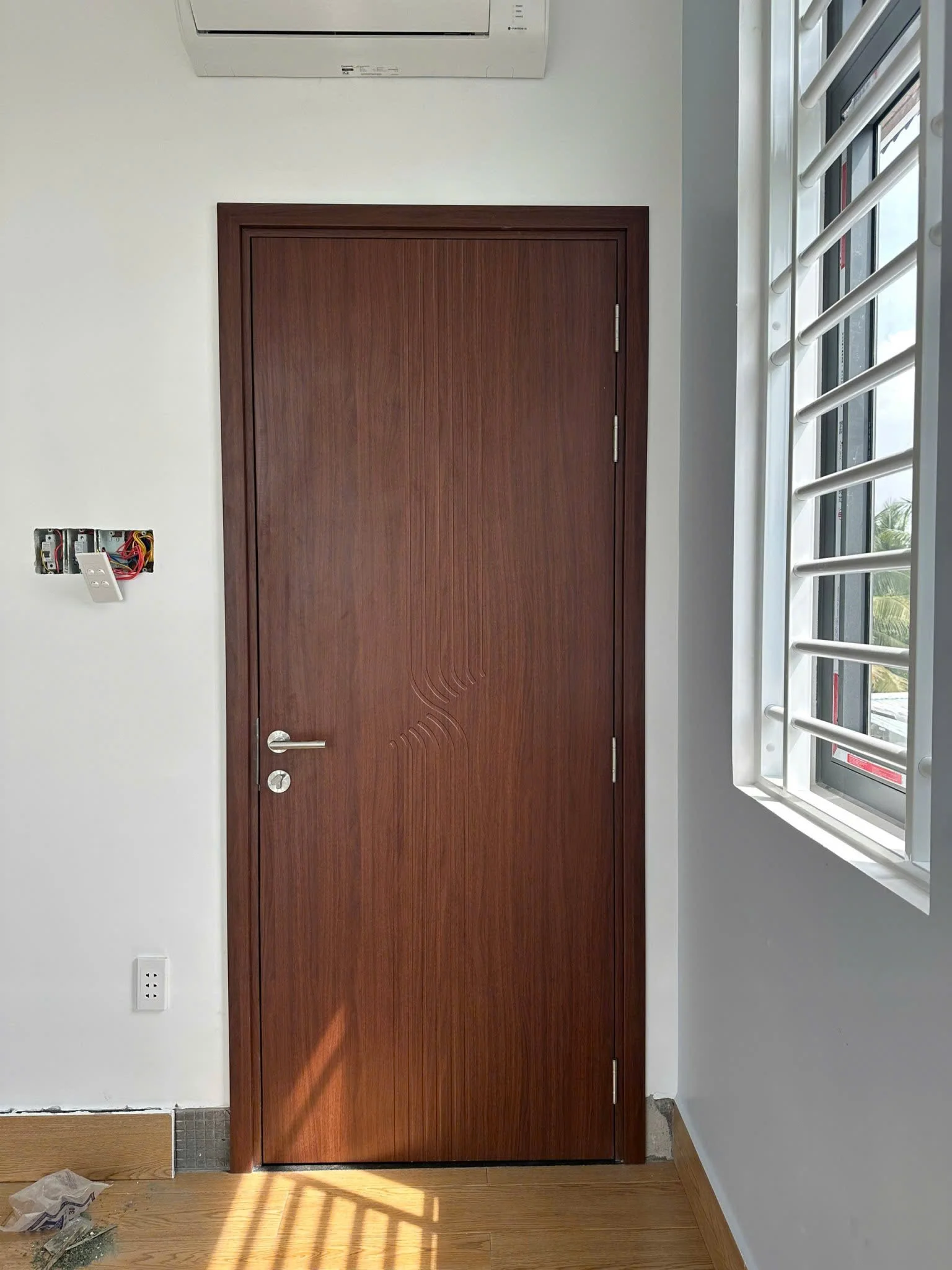 giá cửa nhựa composite tại phường Vũng Tàu
